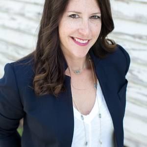 Meet your Posher, Raegan